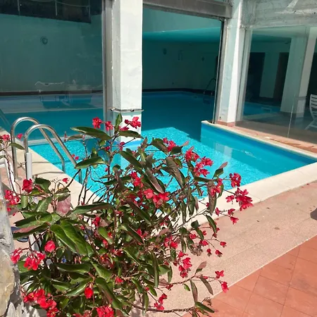 La Casa Di Samantha A Regina A Picco Sul Mare Con Piscina