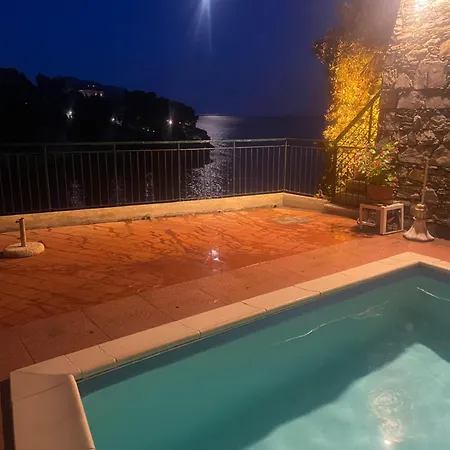 La Casa Di Samantha A Regina A Picco Sul Mare Con Piscina *