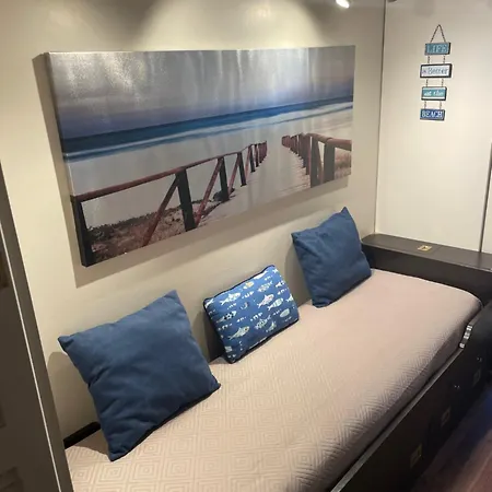 La Casa Di Samantha A Regina A Picco Sul Mare Con Piscina Apartment Pieve Ligure