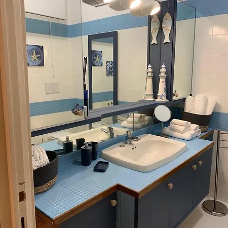 La Casa Di Samantha A Regina A Picco Sul Mare Con Piscina Apartment Pieve Ligure