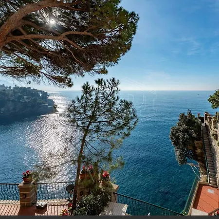 La Casa Di Samantha A Regina A Picco Sul Mare Con Piscina Pieve Ligure