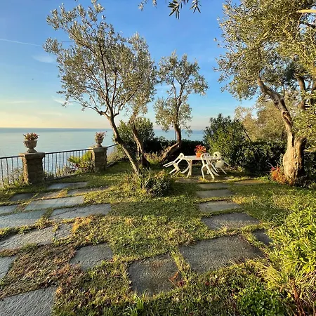 Lägenhet La Casa Di Samantha A Regina A Picco Sul Mare Con Piscina Pieve Ligure