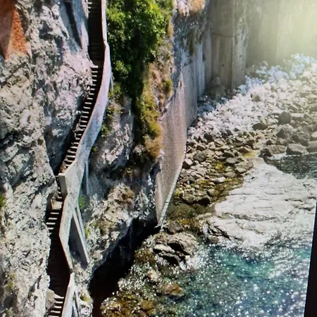 La Casa Di Samantha A Regina A Picco Sul Mare Con Piscina Lägenhet Pieve Ligure