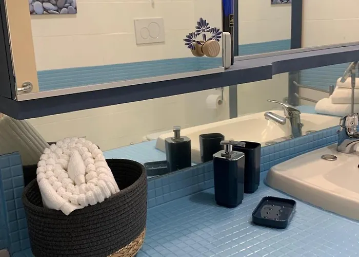 La Casa Di Samantha A Regina A Picco Sul Mare Con Piscina Pieve Ligure