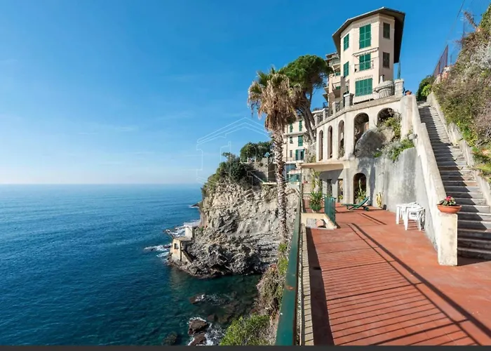 La Casa Di Samantha A Regina A Picco Sul Mare Con Piscina Pieve Ligure