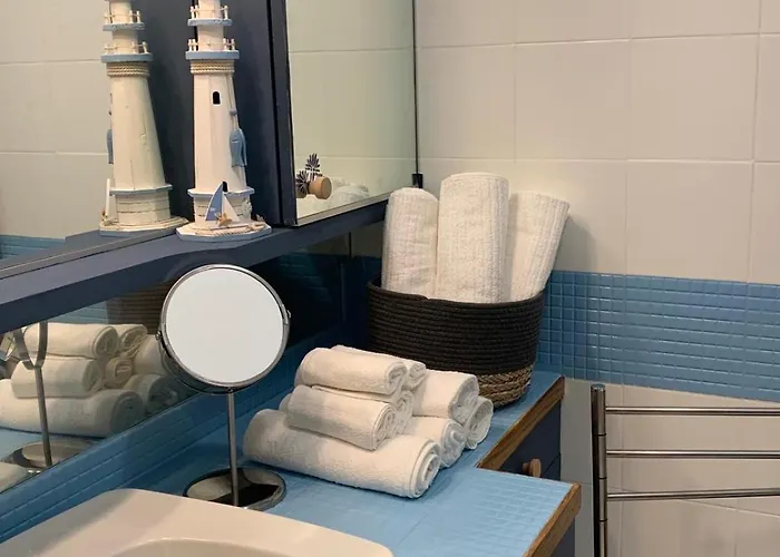 Appartamento La Casa Di Samantha A Regina A Picco Sul Mare Con Piscina
