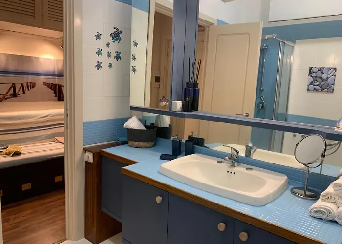 La Casa Di Samantha A Regina A Picco Sul Mare Con Piscina Pieve Ligure